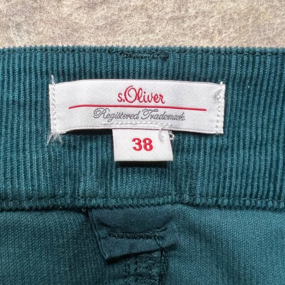 S. Oliver Green Corduroy Mini Skirt Size 38" Waist 17" Length - Picture 4 of 6